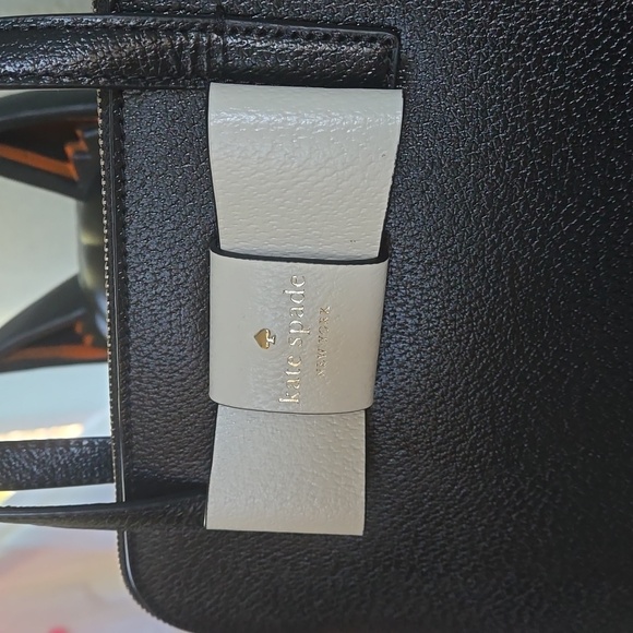 Kate Spade Classic Art Deco Inspired Black Satchel With Bow, NWOT - Picture 3 of 9